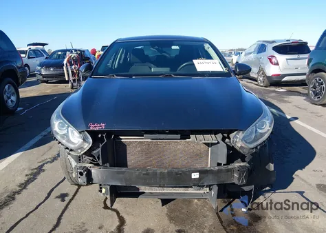 2021 Kia Forte Lxs z USA, uszkodzony, nr VIN 3KPF24AD2ME273676